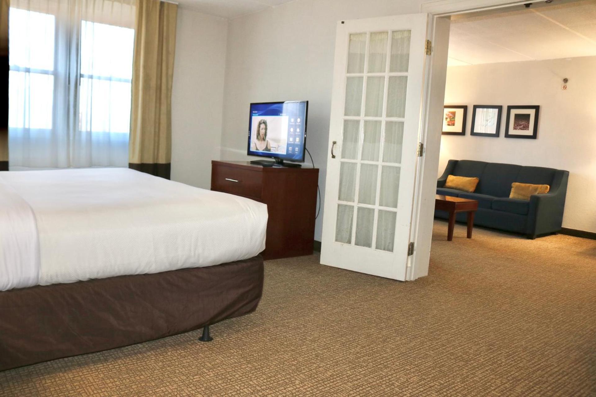 Comfort Suites Near Casinos Norwich Eksteriør bilde