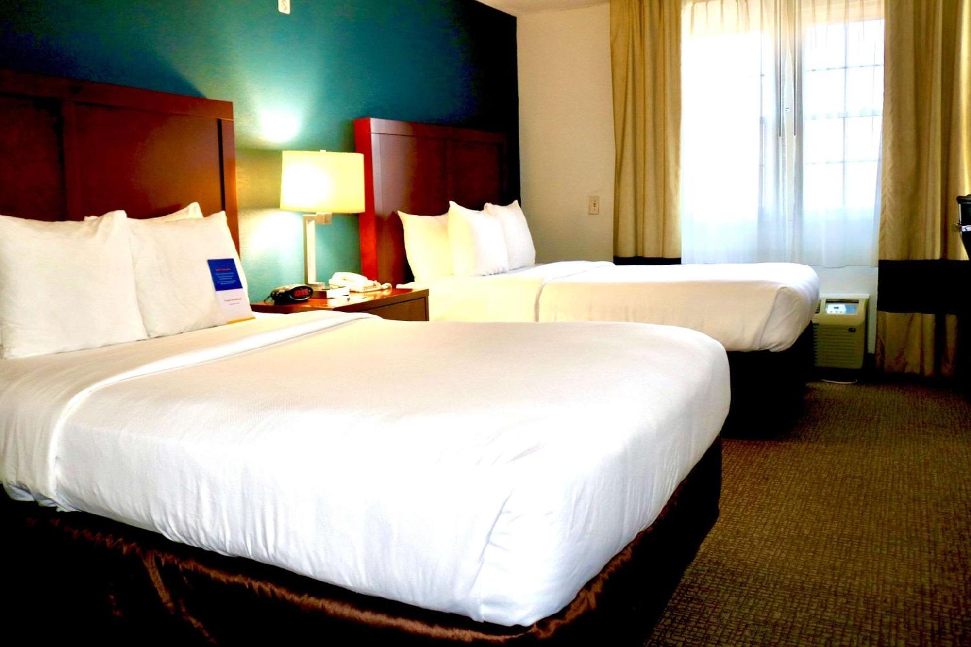 Comfort Suites Near Casinos Norwich Eksteriør bilde