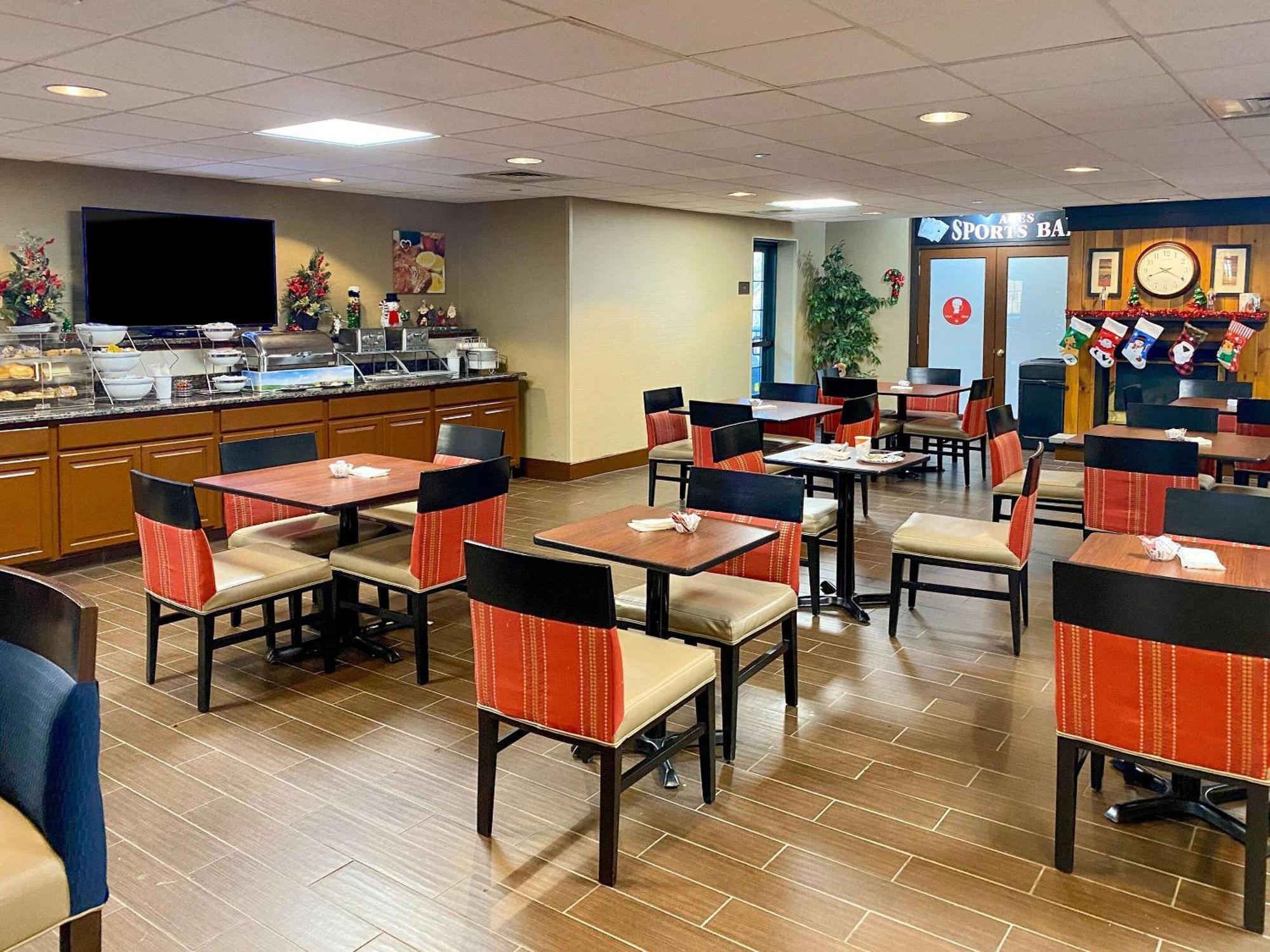 Comfort Suites Near Casinos Norwich Eksteriør bilde